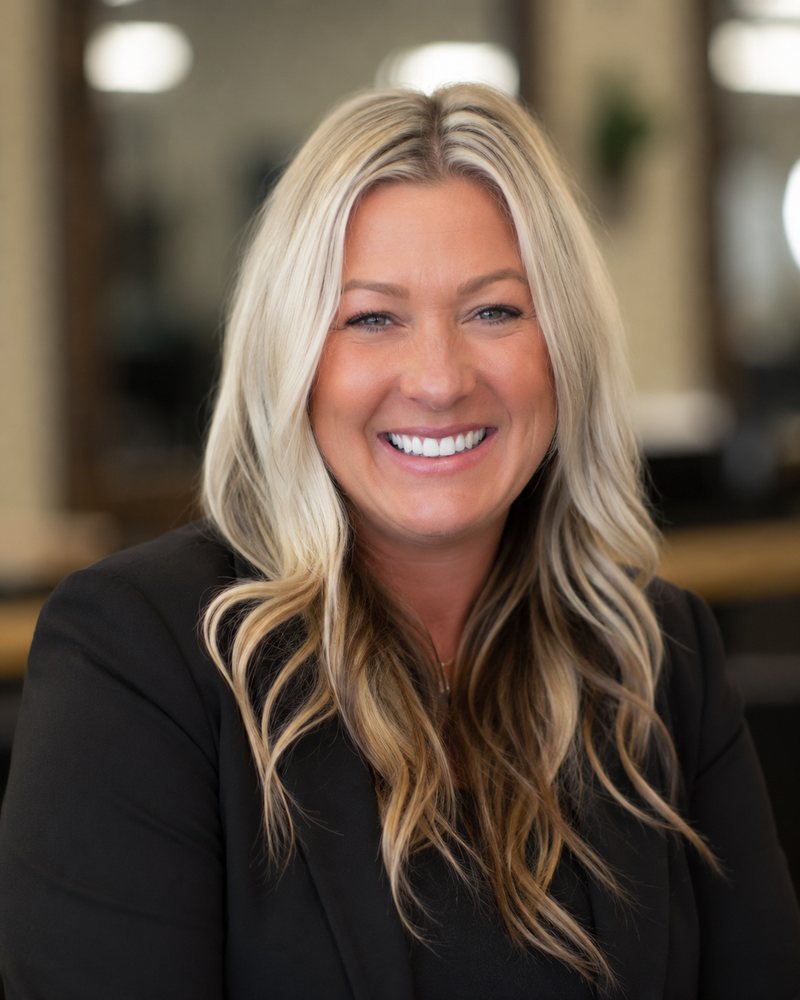 Mallory Vanderburg, Stylist at KC Clippers Salon